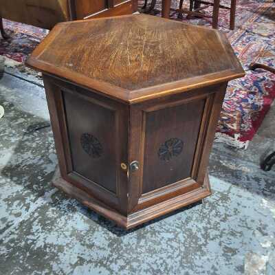 GRAMOPHONE CABINET