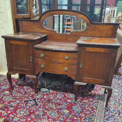 SIDEBOARD