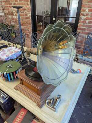 GRAMOPHONE