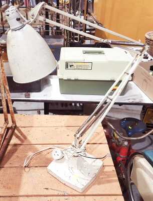 DESK LAMP