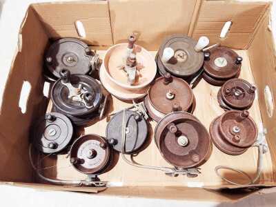 FISHING REEL LOT