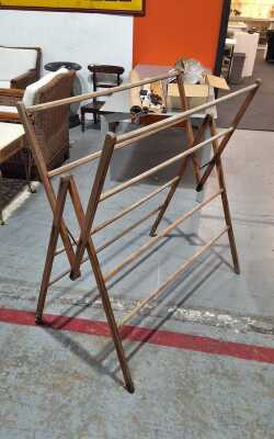 CLOTHES AIRER