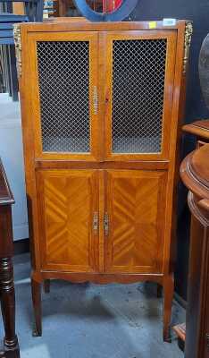 PIER CABINET