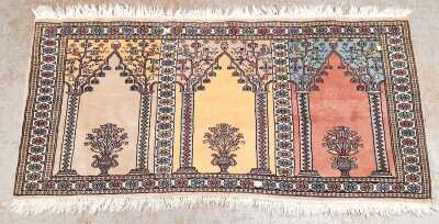 PERSIAN RUG