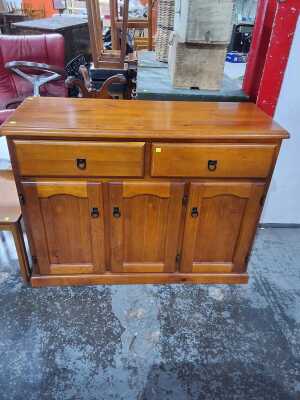 SIDEBOARD BASE