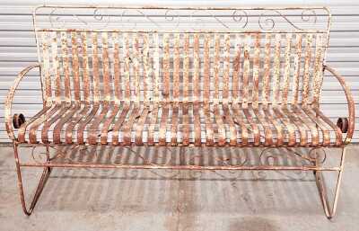 GARDEN BENCH