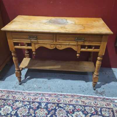 WASHSTAND