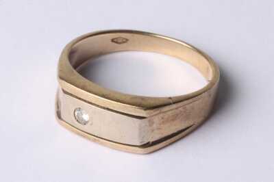 GOLD RING
