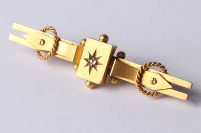 GOLD BROOCH