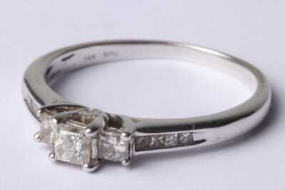 GOLD RING