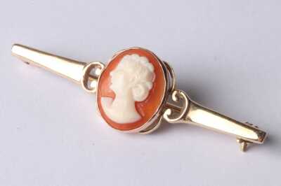 CAMEO BROOCH