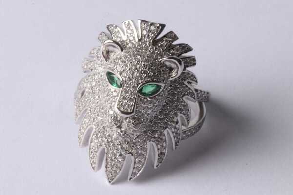 SILVER RING