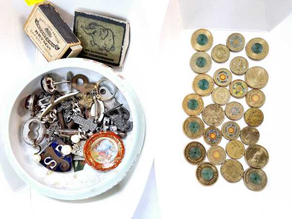 COINS & COLLECTABLES