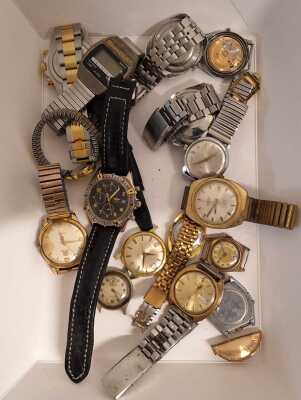 WRIST WATCHES