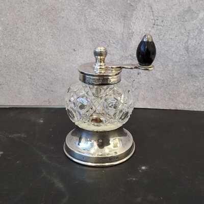 PEPPER MILL