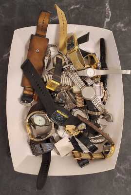 WRIST WATCHES