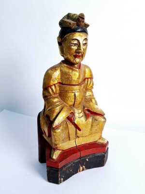 SEATED CHINESE RELIGIOUS FIGURE