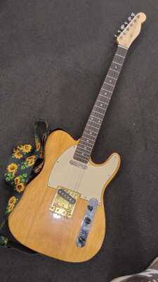 TELECASTER GUITAR