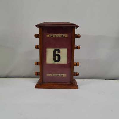 DESK CALENDAR