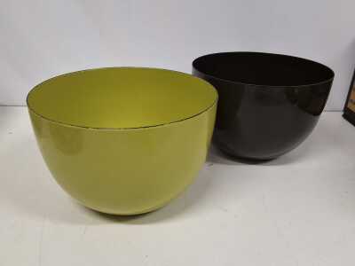 SERVING BOWLS