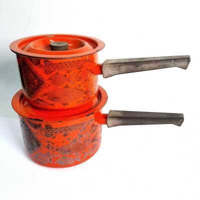 RETRO SAUCEPANS