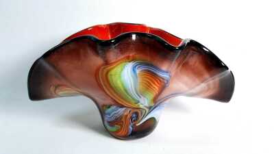ART GLASS VASE