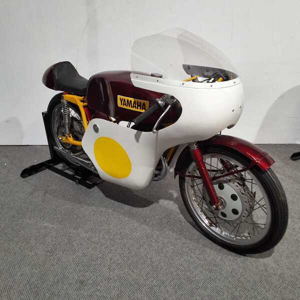 YAMAHA TRACK BIKE