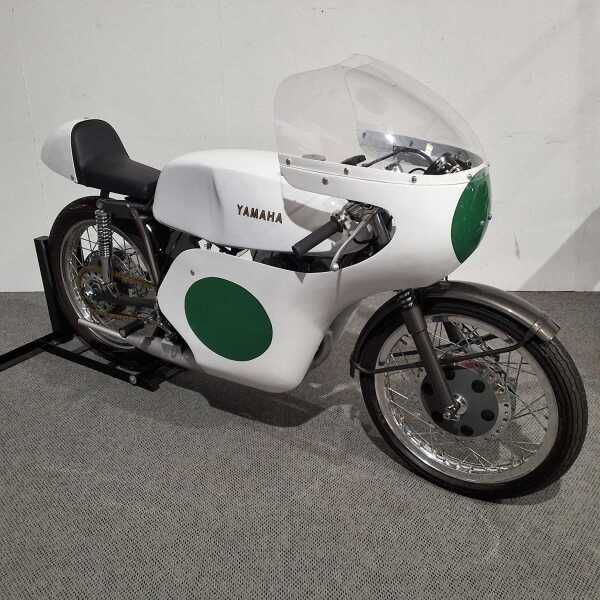 YAMAHA TRACK BIKE