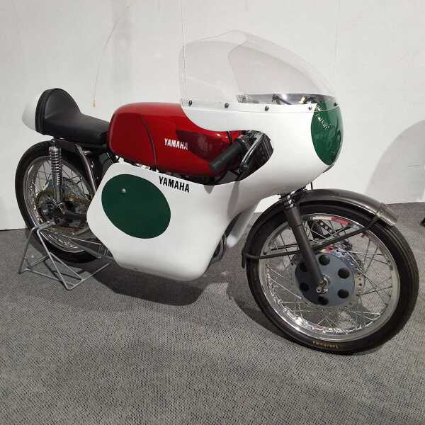 YAMAHA TRACK BIKE