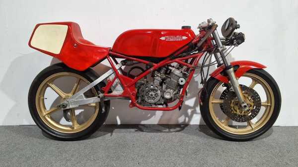 YAMAHA TZ250 PROJECT