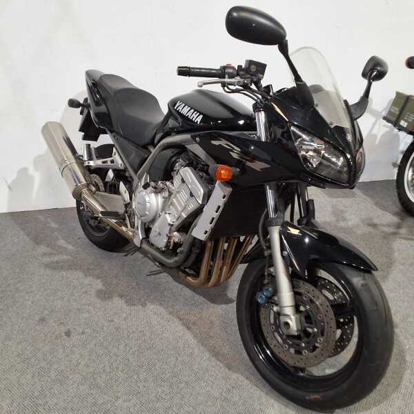 YAMAHA FZ1