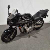 YAMAHA FZ1 - 2
