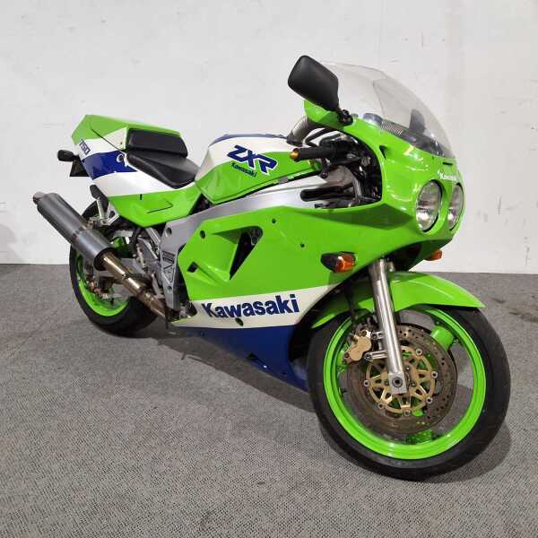 KAWASAKI ZXR750