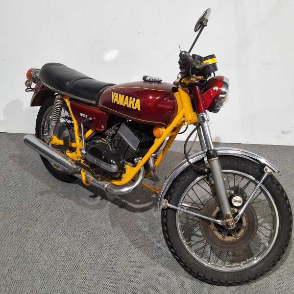 YAMAHA RD350