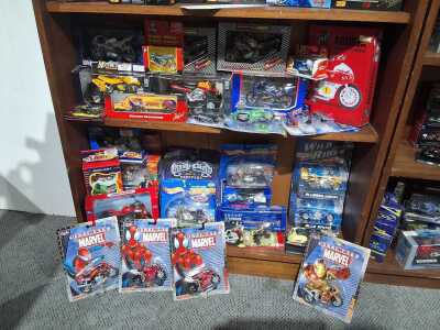 TOYS AND MODELS