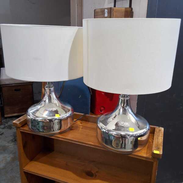 TABLE LAMPS