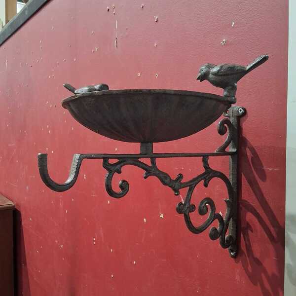 BIRD FEEDER