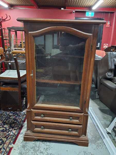 DISPLAY CABINET