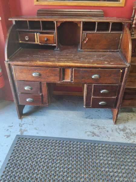 DESK