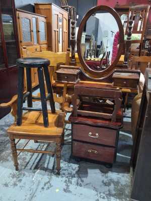 FURNITURE LOT