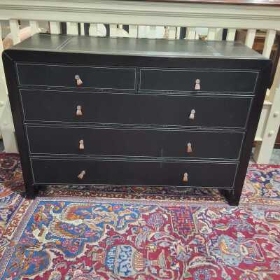 CHEST OF DRAWERS
