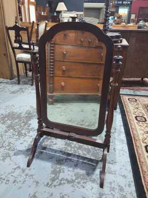 DRESSING MIRROR