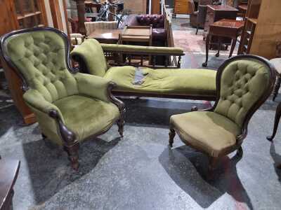 LOUNGE SUITE