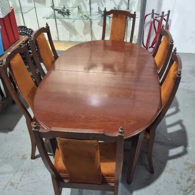 DINING SUITE