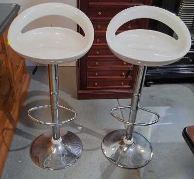 BAR STOOLS