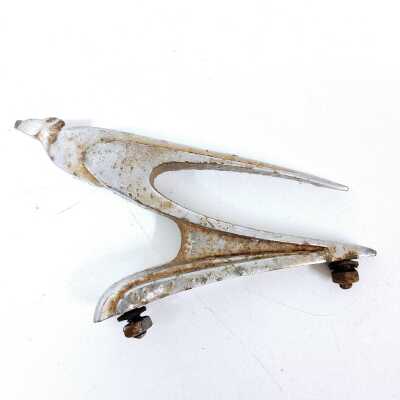 HOOD ORNAMENT