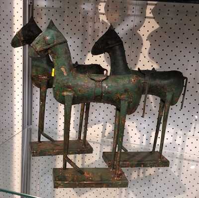 HORSE FIGURES