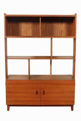 ROOM DIVIDER
