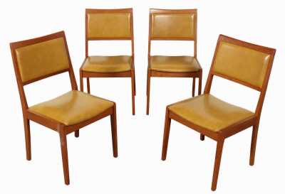 SET OF DINING CHAIRS