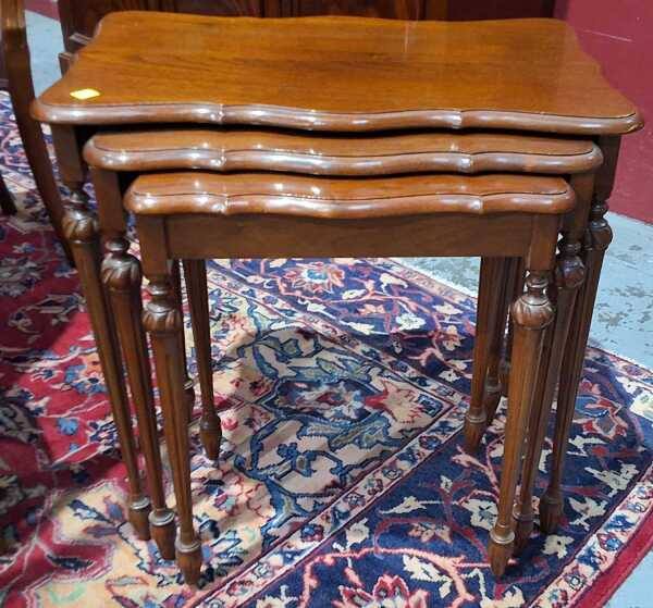 NEST OF TABLES